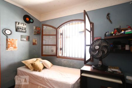 Casa à venda com 220m², 3 quartos e 6 vagasQuarto