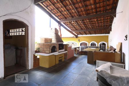 Casa à venda com 220m², 3 quartos e 6 vagasÁrea comum - Churrasqueira