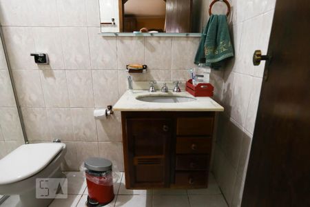 Casa à venda com 220m², 3 quartos e 6 vagasBanheiro suíte 1