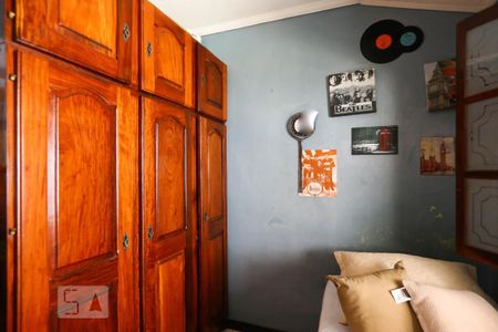 Casa à venda com 220m², 3 quartos e 6 vagasQuarto