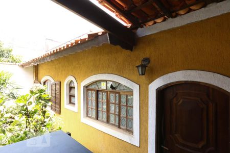 Casa à venda com 220m², 3 quartos e 6 vagasEdícula