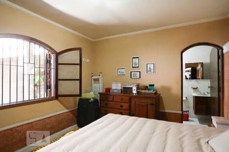 Casa à venda com 220m², 3 quartos e 6 vagasSuíte 1