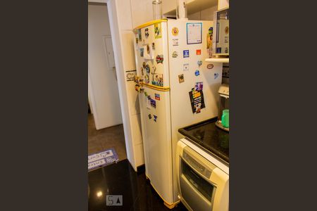 Apartamento à venda com 114m², 3 quartos e 2 vagasGeladeira