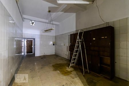 Casa à venda com 306m², 3 quartos e 2 vagas Casa à venda com 306m², 3 quartos e 2 vagasSalão 2