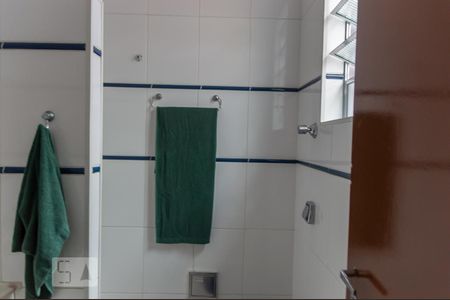 Casa à venda com 170m², 3 quartos e 2 vagas Casa à venda com 170m², 3 quartos e 2 vagasBanheiro da Suíte