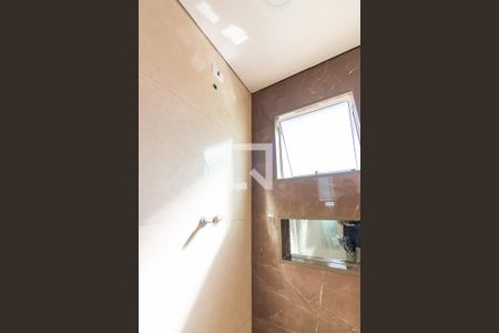 Casa para alugar com 180m², 2 quartos e 1 vaga Casa para alugar com 180m², 2 quartos e 1 vagaBanheiro da Suíte