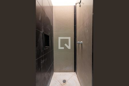 Casa para alugar com 180m², 2 quartos e 1 vaga Casa para alugar com 180m², 2 quartos e 1 vagaBanheiro