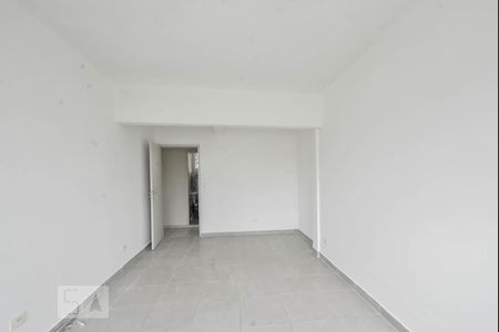 Dormitório 2 de kitnet/studio para alugar com 1 quarto, 30m² em Itaim Bibi, São Paulo