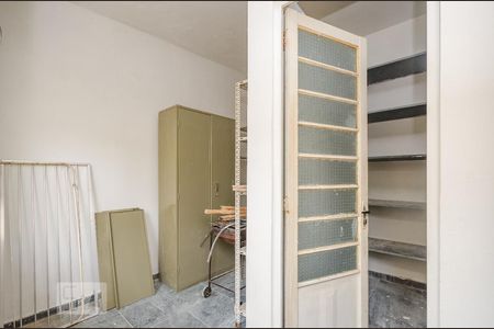 Casa à venda com 229m², 3 quartos e 4 vagasQuarto de despejo - Despensa