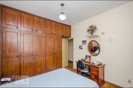 Casa à venda com 229m², 3 quartos e 4 vagasSuíte