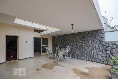 Casa à venda com 229m², 3 quartos e 4 vagasVaranda da Sala