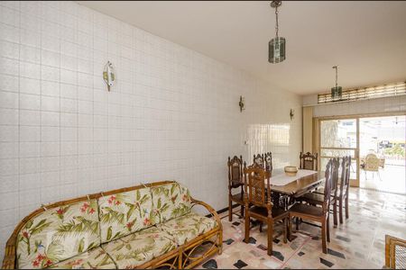 Casa à venda com 229m², 3 quartos e 4 vagasSala de Jantar