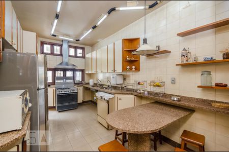 Casa à venda com 229m², 3 quartos e 4 vagasCozinha