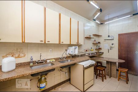 Casa à venda com 229m², 3 quartos e 4 vagasCozinha