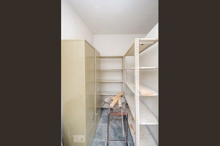 Casa à venda com 229m², 3 quartos e 4 vagasQuarto de despejo - Despensa