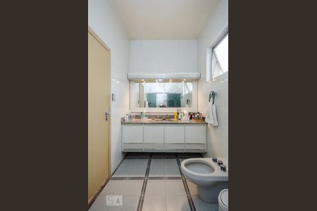 Casa à venda com 229m², 3 quartos e 4 vagasBanheiro Social