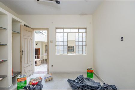 Casa à venda com 229m², 3 quartos e 4 vagasQuarto de Serviço