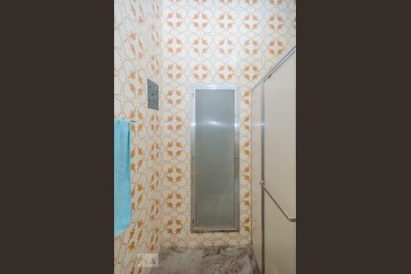 Casa à venda com 229m², 3 quartos e 4 vagasBanheiro da Suíte