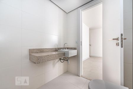 Apartamento à venda com 180m², 2 quartos e 1 vaga Apartamento à venda com 180m², 2 quartos e 1 vagaBanheiro da Suíte 1