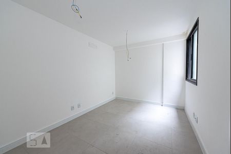 Apartamento à venda com 180m², 2 quartos e 1 vaga Apartamento à venda com 180m², 2 quartos e 1 vagaSuíte 2