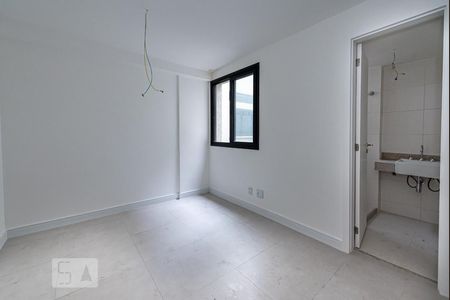 Apartamento à venda com 180m², 2 quartos e 1 vaga Apartamento à venda com 180m², 2 quartos e 1 vagaSuíte 2
