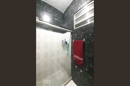 Apartamento à venda com 75m², 2 quartos e 1 vagaBanheiro Social