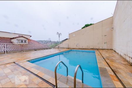 Casa à venda com 360m², 4 quartos e 4 vagasÁrea externa - Piscina