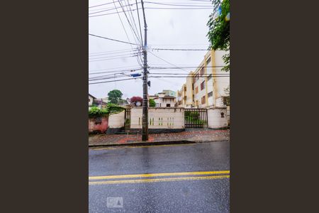 Casa à venda com 360m², 4 quartos e 4 vagasFachada