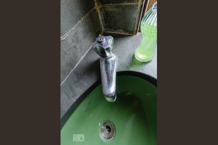 Casa à venda com 360m², 4 quartos e 4 vagasBanheiro da suíte 3