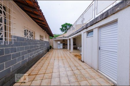 Casa à venda com 360m², 4 quartos e 4 vagasÁrea externa
