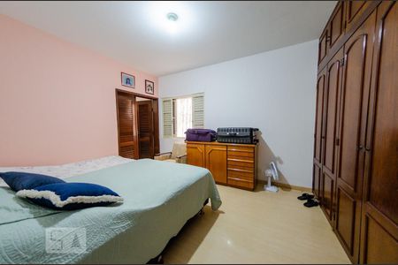 Casa à venda com 360m², 4 quartos e 4 vagasSuíte 1