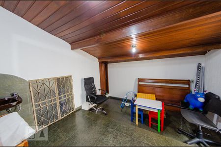 Casa à venda com 360m², 4 quartos e 4 vagasQuarto de despejo