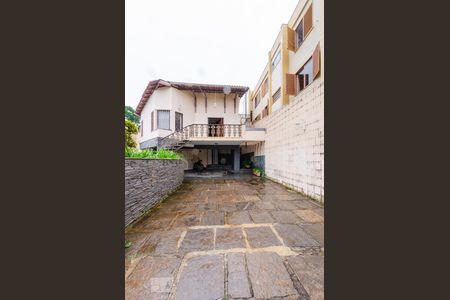 Casa à venda com 360m², 4 quartos e 4 vagasGaragem