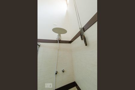 Casa à venda com 360m², 4 quartos e 4 vagasBanheiro social