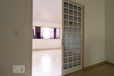 Casa para alugar com 450m², 5 quartos e 4 vagas Casa para alugar com 450m², 5 quartos e 4 vagasSalão