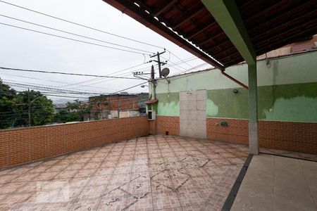 Casa para alugar com 450m², 5 quartos e 4 vagas Casa para alugar com 450m², 5 quartos e 4 vagasQuintal da frente