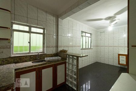 Casa para alugar com 450m², 5 quartos e 4 vagas Casa para alugar com 450m², 5 quartos e 4 vagasCozinha