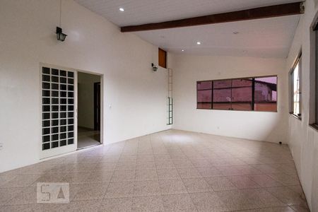 Casa para alugar com 450m², 5 quartos e 4 vagas Casa para alugar com 450m², 5 quartos e 4 vagasSalão