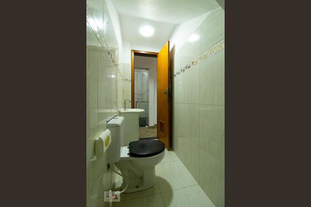 Casa para alugar com 450m², 5 quartos e 4 vagas Casa para alugar com 450m², 5 quartos e 4 vagasLavabo