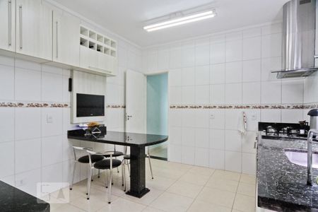 Casa à venda com 147m², 4 quartos e 2 vagasCozinha