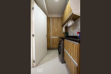 Apartamento à venda com 162m², 3 quartos e 2 vagas Apartamento à venda com 162m², 3 quartos e 2 vagasÁrea de Serviço