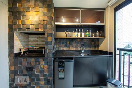 Apartamento à venda com 162m², 3 quartos e 2 vagas Apartamento à venda com 162m², 3 quartos e 2 vagasVaranda