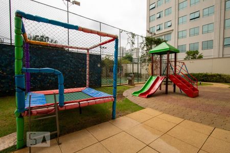 Apartamento à venda com 162m², 3 quartos e 2 vagas Apartamento à venda com 162m², 3 quartos e 2 vagasPlayground