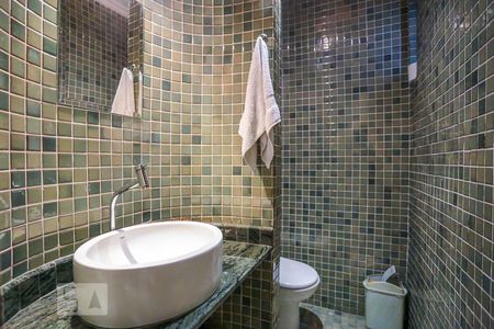 Lavabo da sala de apartamento à venda com 3 quartos, 120m² em Água Branca, São Paulo