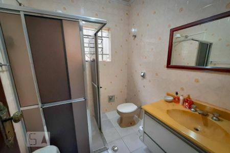 Casa à venda com 215m², 2 quartos e 2 vagasBanheiro