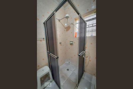 Casa à venda com 215m², 2 quartos e 2 vagasBanheiro