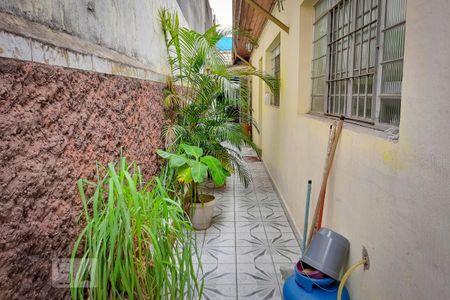 Casa à venda com 215m², 2 quartos e 2 vagasCorredor