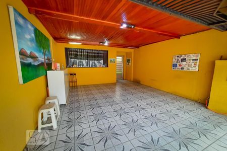 Casa à venda com 215m², 2 quartos e 2 vagasGaragem