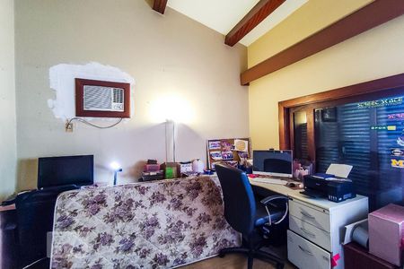 Casa de condomínio à venda com 450m², 4 quartos e 4 vagas Casa de condomínio à venda com 450m², 4 quartos e 4 vagasQuarto 2