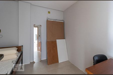 Casa à venda com 240m², 7 quartos e 8 vagas Casa à venda com 240m², 7 quartos e 8 vagasQuarto 6